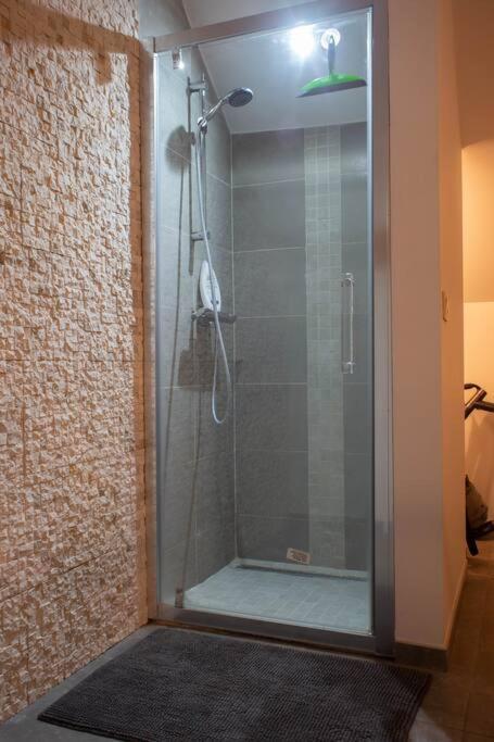 Maison 3 chambres proximité aéroport et grand axes Charleroi Extérieur photo