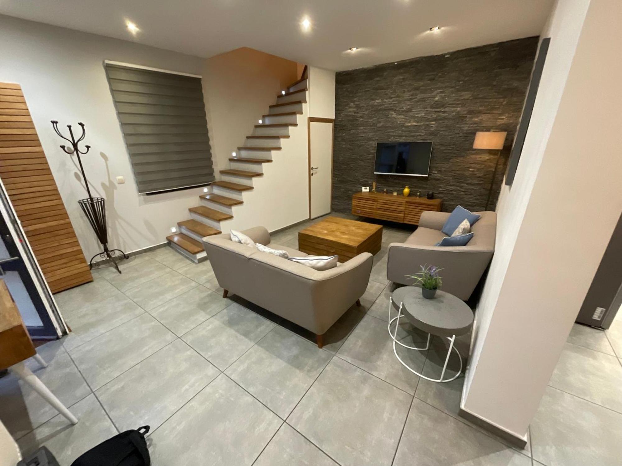 Maison 3 chambres proximité aéroport et grand axes Charleroi Extérieur photo